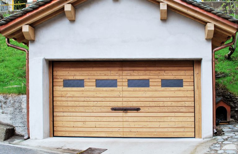 Porte garage sezionali in legno BBG - Linea Wood Living