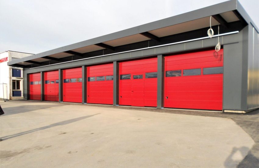 porte industriali sezionali per uso in aziende e capannoni