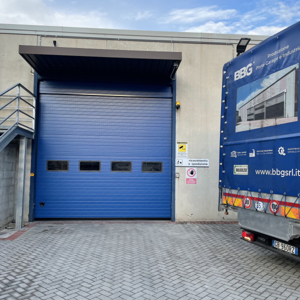Porta sezionale industriale