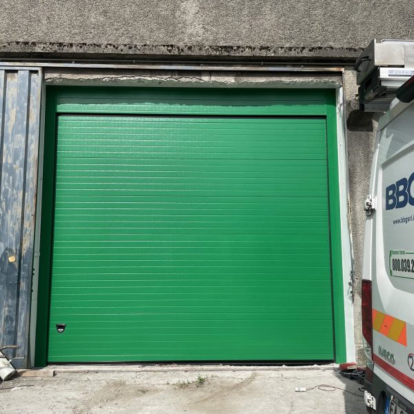 rsz_253_porta_sezionale_pg1_ral_6026_rogolo_2023